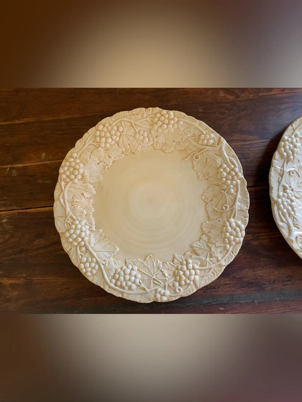 2 Horchow HCH20 Dinner Plates Cream Scalloped Grapes Ivory Ceramic